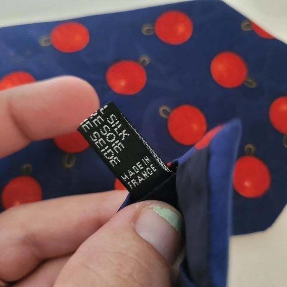 Vtg Burberrys 100% Silk Neck Tie 56" Christmas Ornament Print Navy Red - Picture 5 of 11